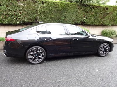 2025 BMW 5 SERIES 缩略图 20