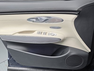 2021 Genesis GV70 — миниатюра 14
