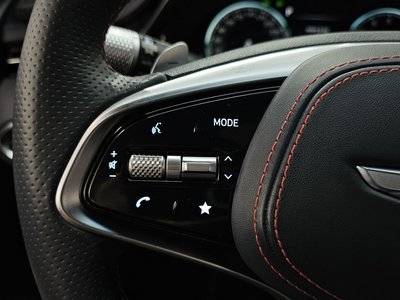 2021 Genesis GV70 — миниатюра 23