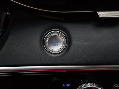 2021 Genesis GV70 — миниатюра 32
