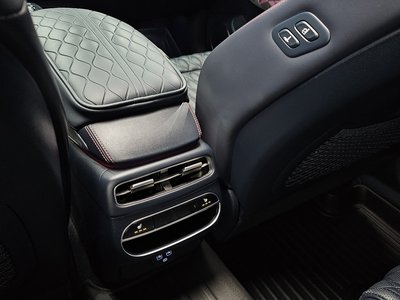 2021 Genesis GV70 — миниатюра 33