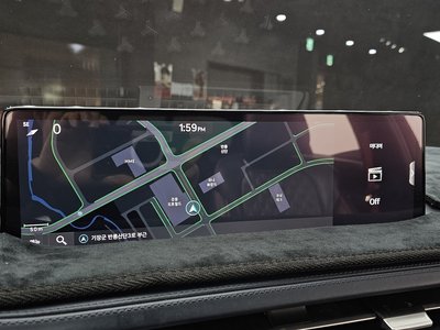 2021 Genesis GV70 — миниатюра 20