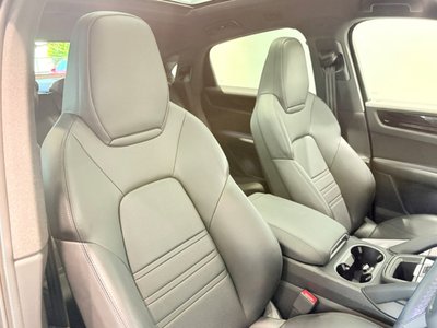 PORSCHE CAYENNE - 9