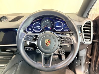 PORSCHE CAYENNE - 10