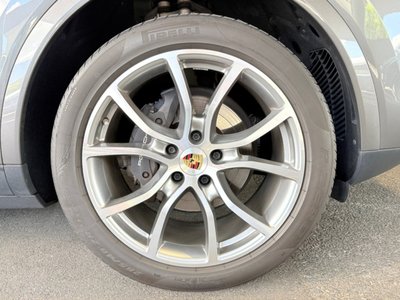 PORSCHE CAYENNE - 7