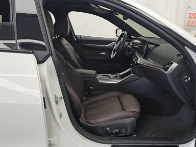 2024 BMW I4 — миниатюра 17