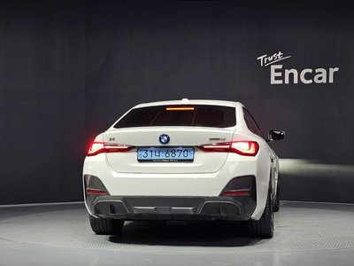 2024 BMW I4 — фото 3