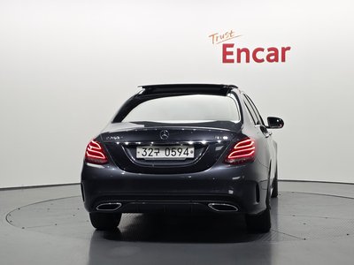 MERCEDES-BENZ C-CLASS - 3