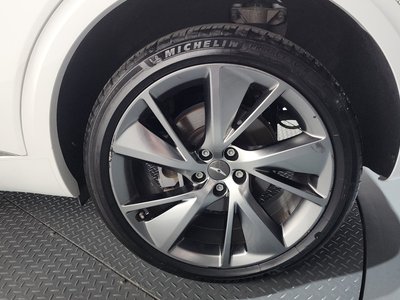 صورة 8 لـ 2021 Genesis GV70