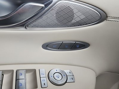 صورة مصغرة 36 لـ 2021 Genesis GV70