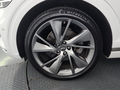 صورة 6 لـ 2021 Genesis GV70