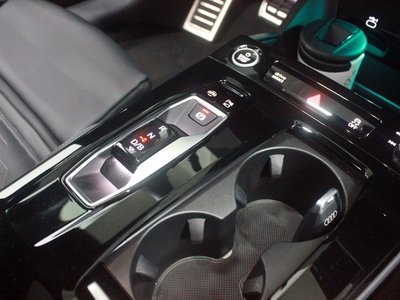 2025 AUDI A6 E-TRON 照片 9