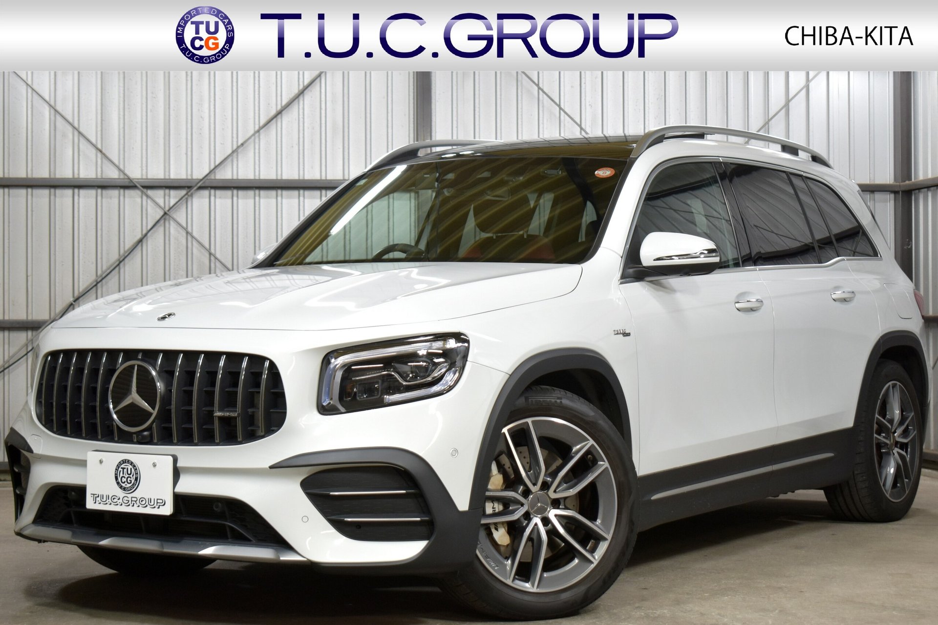 MERCEDES-BENZ GLB AMG - View 1