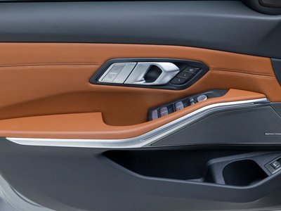 2025 BMW 3 SERIES thumbnail 13