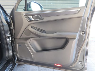 2025 Porsche MACAN — миниатюра 51