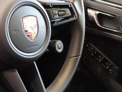 2025 Porsche MACAN — миниатюра 47