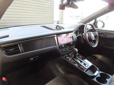 2025 Porsche MACAN — миниатюра 44
