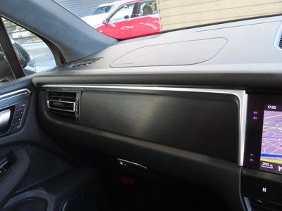 2025 Porsche MACAN — миниатюра 83