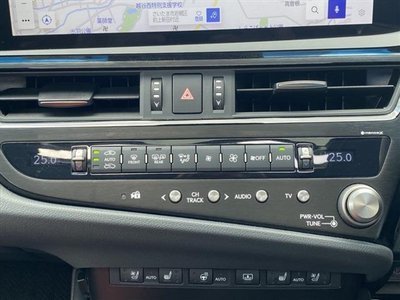2024 Lexus ES — миниатюра 27
