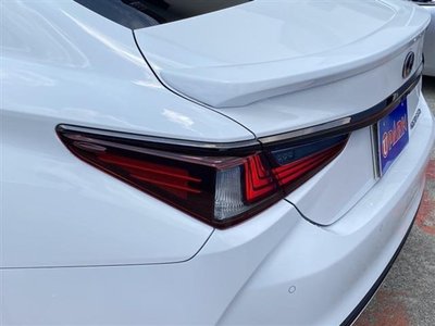2024 Lexus ES — миниатюра 63