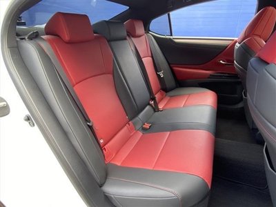 2024 Lexus ES — миниатюра 13