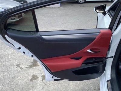 2024 Lexus ES — миниатюра 18
