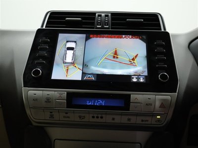 TOYOTA LAND CRUISER PRADO - 9