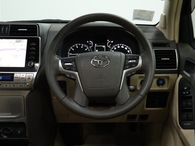 TOYOTA LAND CRUISER PRADO - 4