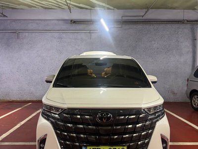TOYOTA ALPHARD - 1
