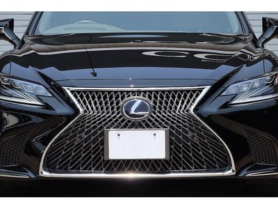 صورة 8 لـ 2017 Lexus LS