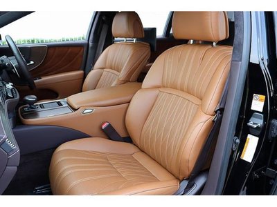 2017 Lexus LS — миниатюра 46
