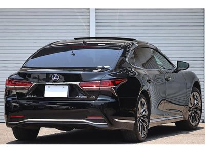 صورة 7 لـ 2017 Lexus LS