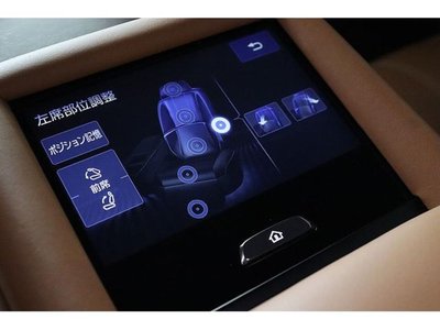 2017 Lexus LS — миниатюра 32