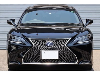 صورة 3 لـ 2017 Lexus LS