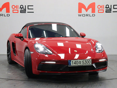 2021 Porsche 718 照片 2