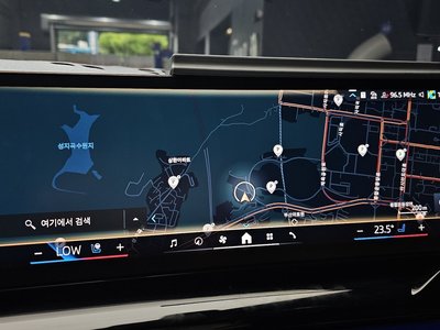 2025 BMW 5 SERIES — миниатюра 20