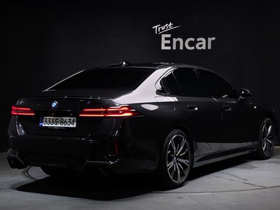 BMW 5 SERIES - 4