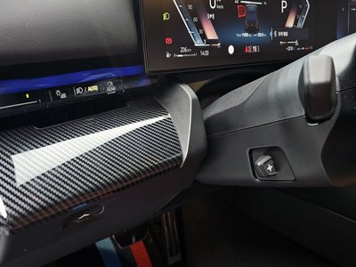 2025 BMW 5 SERIES — миниатюра 26