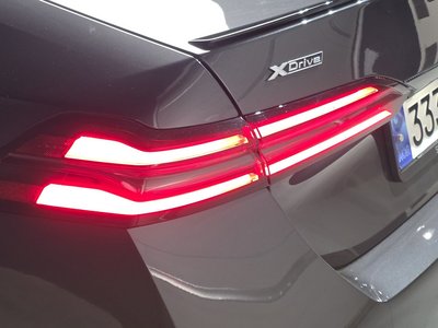 BMW 5 SERIES - 10