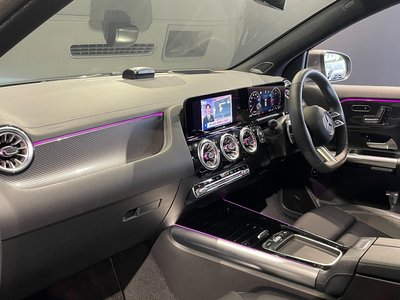 2025 Mercedes-BENZ GLA — миниатюра 12