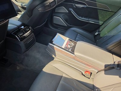 AUDI A8 - 4