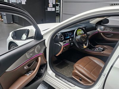 MERCEDES-BENZ E-CLASS - 10