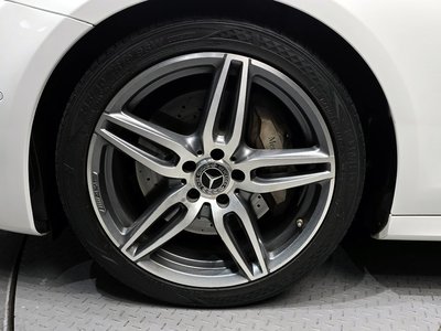 MERCEDES-BENZ E-CLASS - 6