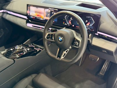 صورة مصغرة 24 لـ 2024 BMW 5 SERIES