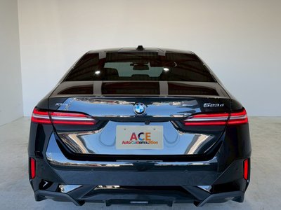 صورة مصغرة 16 لـ 2024 BMW 5 SERIES