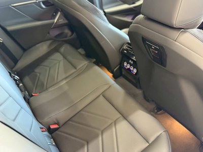 صورة مصغرة 56 لـ 2024 BMW 5 SERIES
