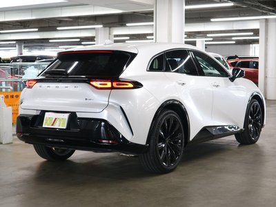 2024 Toyota CROWN SPORT photo 6