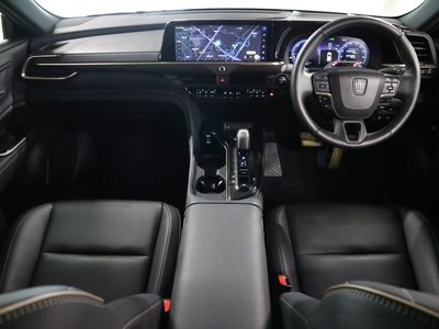 2024 Toyota CROWN SPORT photo 7