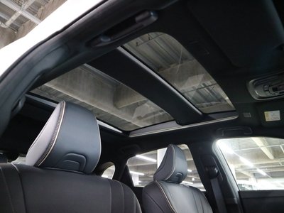 2024 Toyota CROWN SPORT photo 2