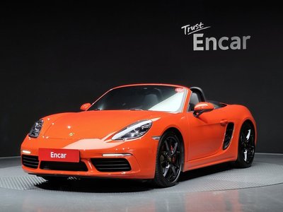 PORSCHE 718 BOXSTER - 1